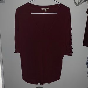 Maroon mid sleeved v neck
